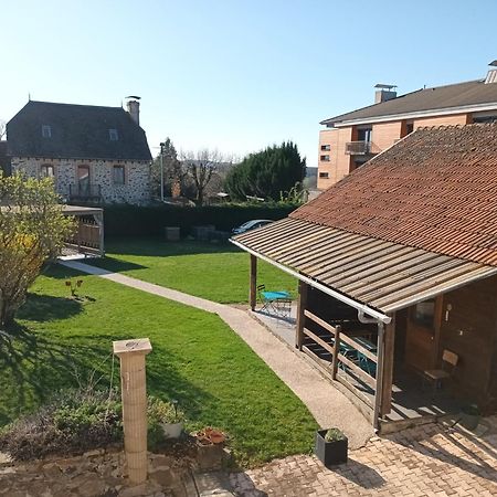 Le Miraillet, Gite Saint-Illide 外观 照片