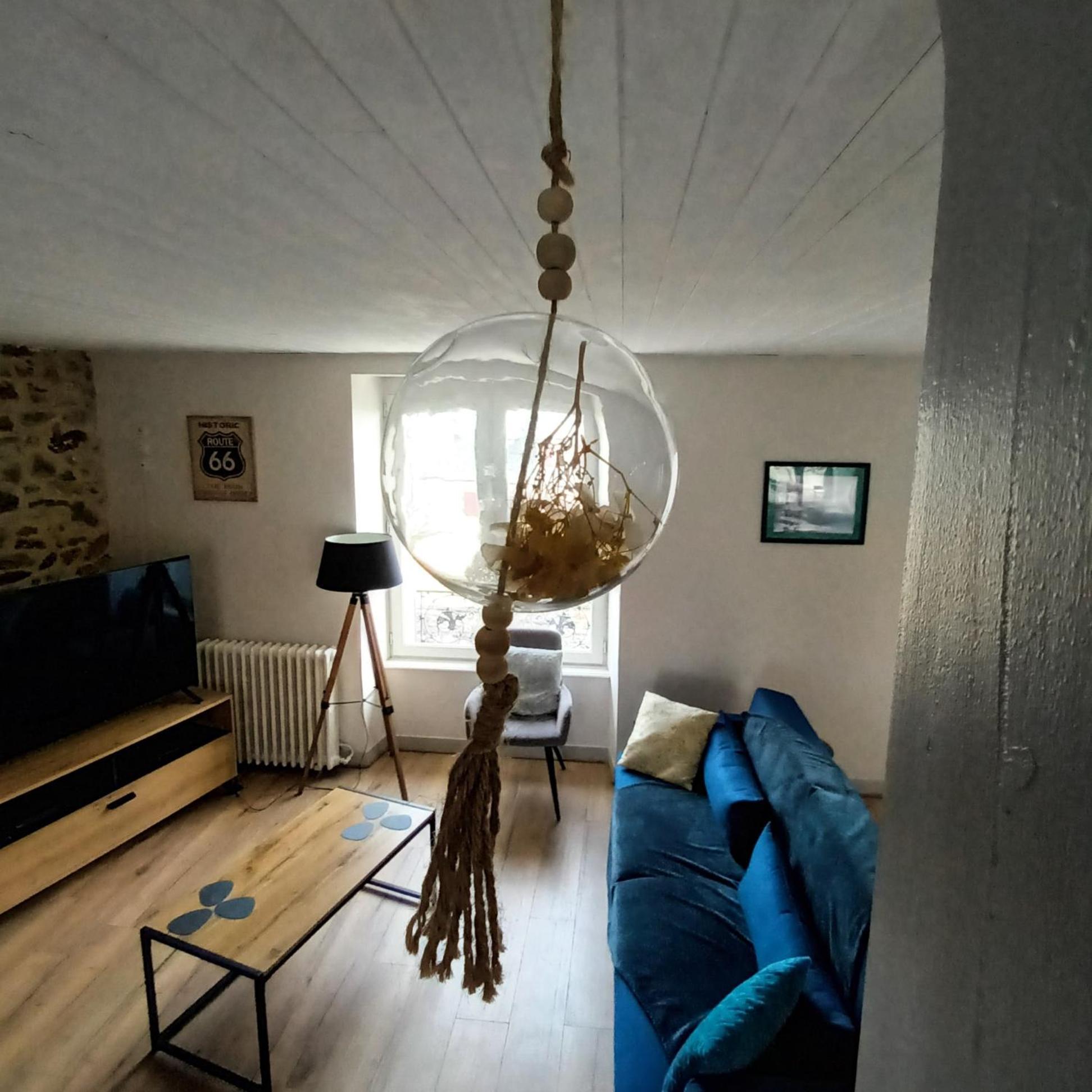 Le Miraillet, Gite Saint-Illide 外观 照片